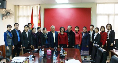 Fr ver Đoàn công tác của Cục Văn thư và Lưu trữ nhà nước Việt Nam tại Ai-xơ-len dự Hội nghị thường niên của Hội đồng Lưu trữ quốc tế